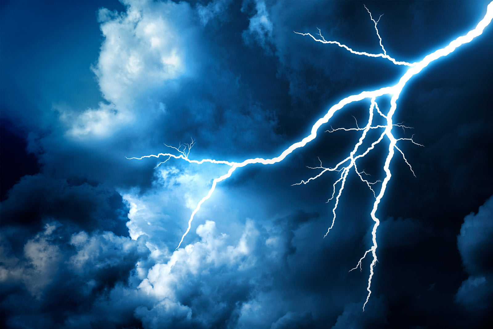 foudre-dans-le-ciel
